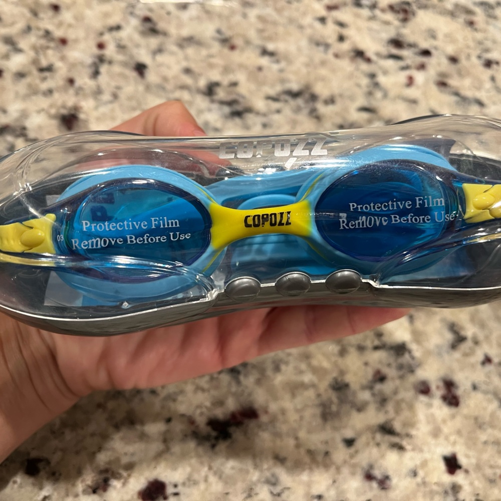 🆕NWT COPOZZ Kids Swim Goggles – Unisex – Ages 3-14 – Blue and Yellow - Picture 5 of 8